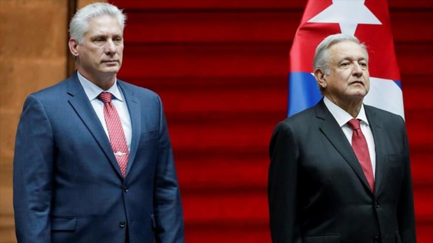 El presidente mexicano, López Obrador (drcha.) y su homólogo cubano, Miguel Díaz-Canel en Ciudad de México, 17 de octubre de 2019. (Foto: Rueters)