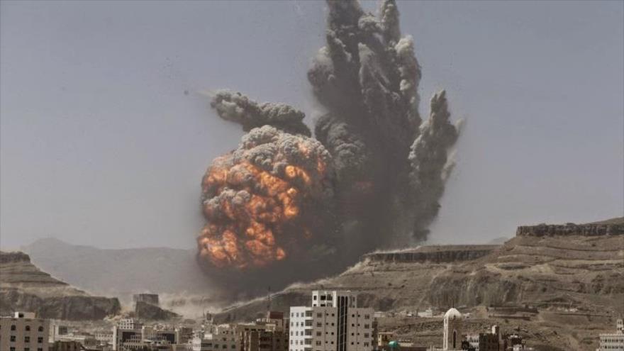 Bombardeo en Saná, capital de Yemen. (Foto: Reuters)