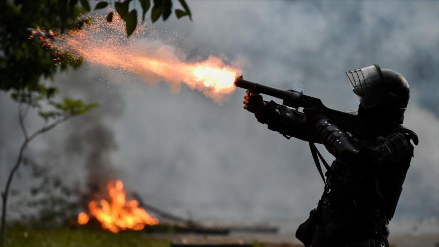 Represión policial deja ocho muertos en Cali, Colombia