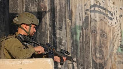 Soldados israelíes disparan a una palestina en Cisjordania
