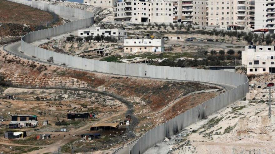 Un tramo del muro de apartheid construido en los territorios ocupados de Palestina por el régimen de Israel. (Foto: AFP)