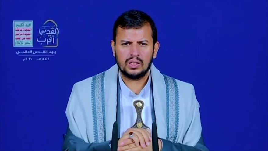 El líder del movimiento popular Ansarolá, Abdul-Malik al-Houthi, ofrece un discurso televisivo, 5 de mayo de 2021.