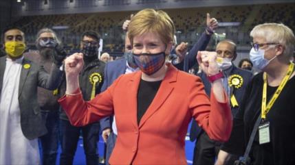 Independentistas ganan elecciones en Escocia y piden referéndum