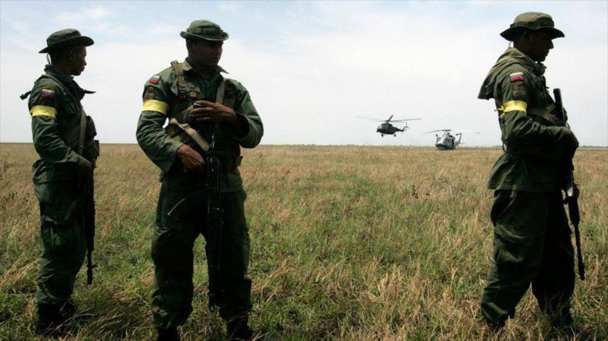 Irregulares colombianos secuestran a 8 militares de Venezuela