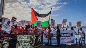 Portuarios de Sudáfrica boicotean cargas de Israel por Palestina