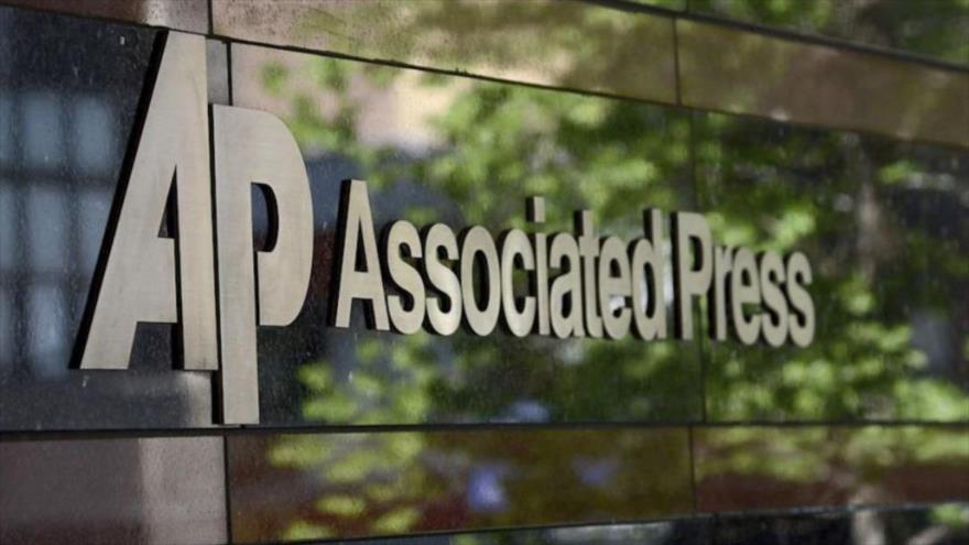 el logotipo de la agencia estadounidense de noticias The Associated Press (AP) en Nueva York, EE.UU.