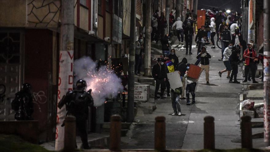 Otra noche de terror: 40 jóvenes heridos en protestas en Colombia | HISPANTV