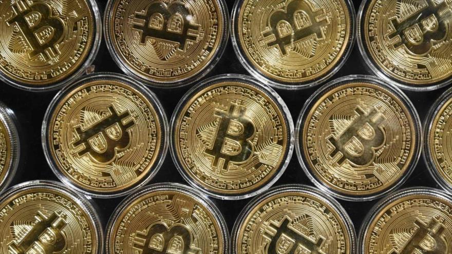 Bitcóin sigue perdiendo valor y registra fuerte caída mensual | HISPANTV