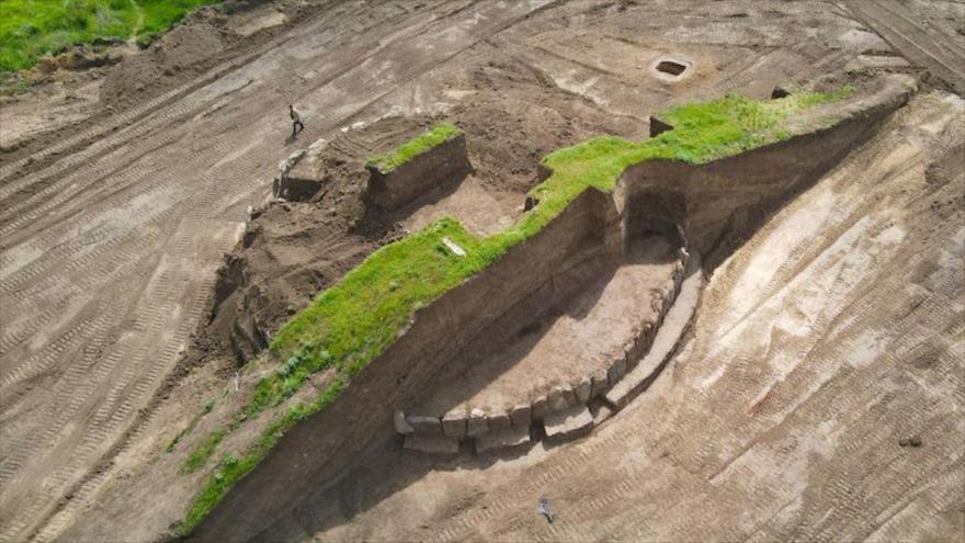 Excavaciones del montículo cerca del pueblo de Novoaleksándrovka, Ucrania.