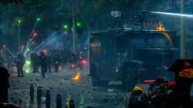 Piden arresto de Iván Duque por aplicar mano de hierro en Colombia