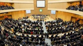 Unión Africana echa a Mali de su seno hasta que golpistas reculen 