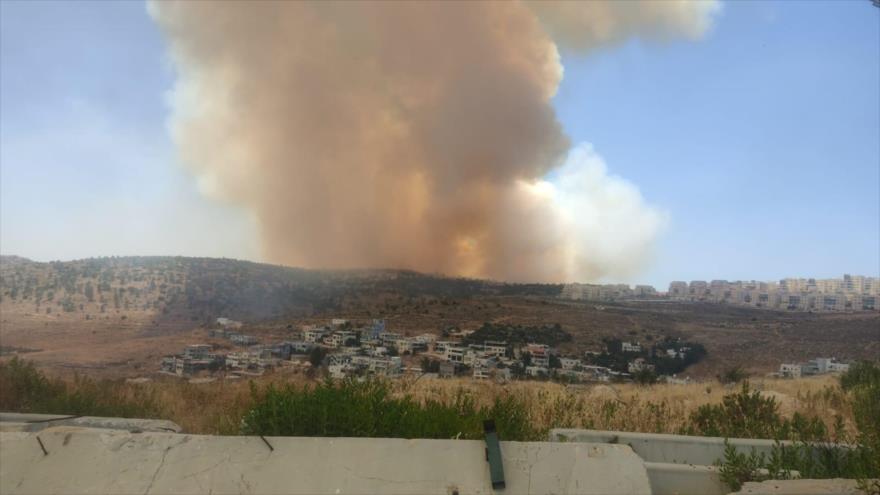 Gran incendio se desata cerca de asentamientos ilegales de Israel