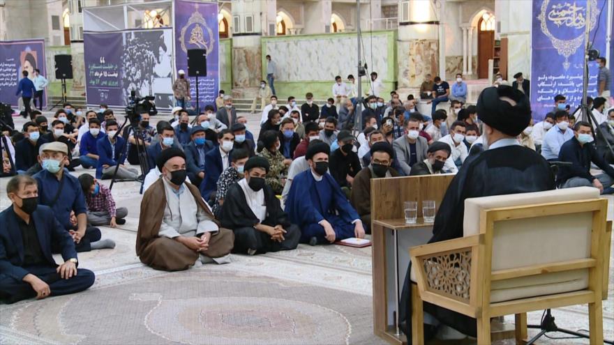 Irán conmemora 32.º aniversario del fallecimiento del Imam Jomeini