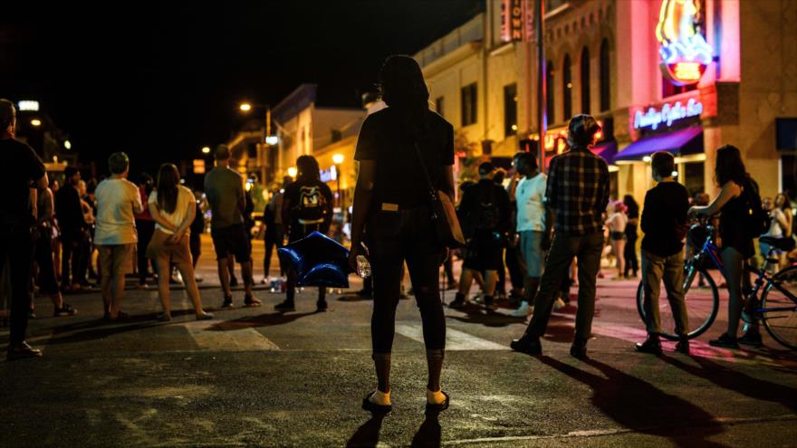 Protestan contra asesinato de Winston Boogie Smith por tiroteo de agentes de fuerza de orden que trataban de arrestarlo, 4 de junio de 2021. (Foto: AFP)