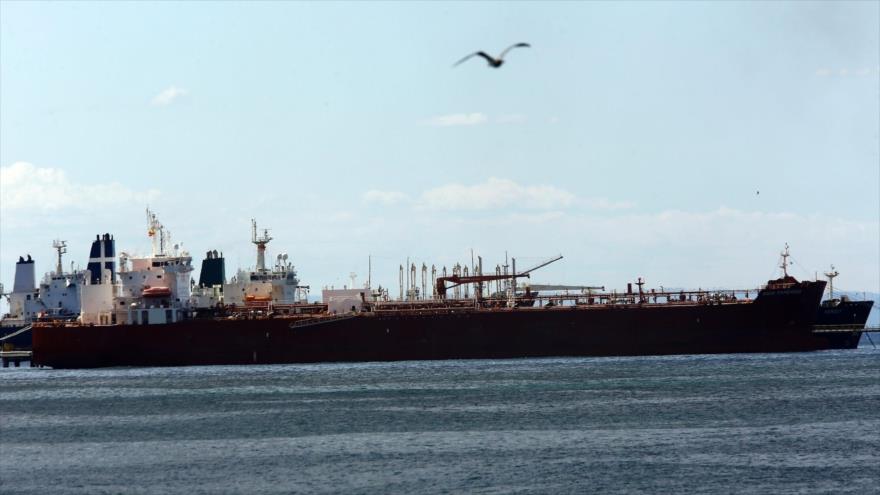 El petrolero iraní Forest está anclado cerca de Puerto Cabello, Venezuela, 29 de septiembre de 2020. (Foto: AP)