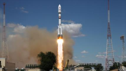 Putin desmiente que Rusia vaya a vender satélite espía a Irán