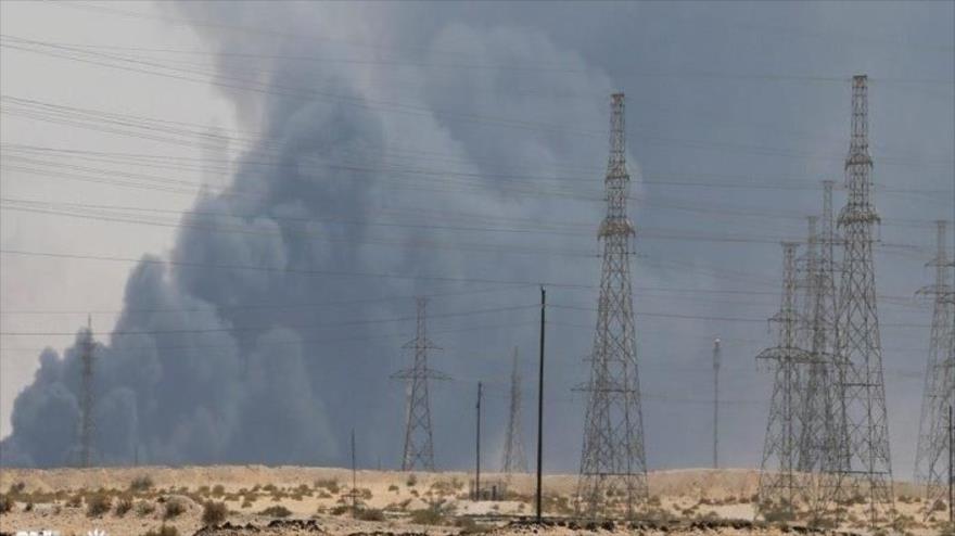 Daesh explota una línea de transmisión eléctrica de Irán a Irak | HISPANTV