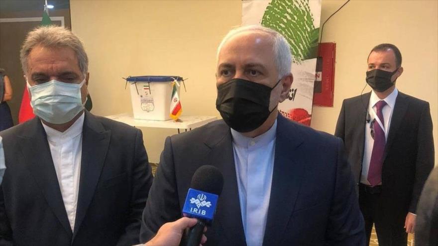 El canciller de Irán participa en las elecciones presidenciales iraníes en Antalya, Turquía, 18 de junio de 2021.