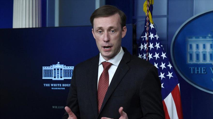 El asesor de la Seguridad Nacional de EE.UU., Jake Sullivan, habla durante una conferencia de prensa en la Casa Blanca, 12 de marzo de 2021. (Foto: AFP)