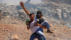 Fuerzas israelíes hieren a decenas de manifestantes palestinos