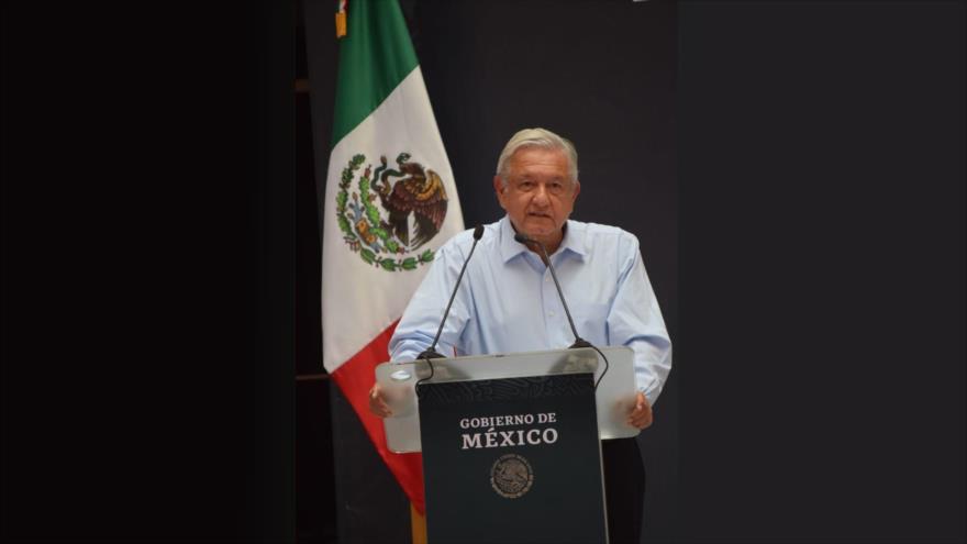 Andrés Manuel López Obrador da un discurso en Ensenada, México, 26 de junio de 2021