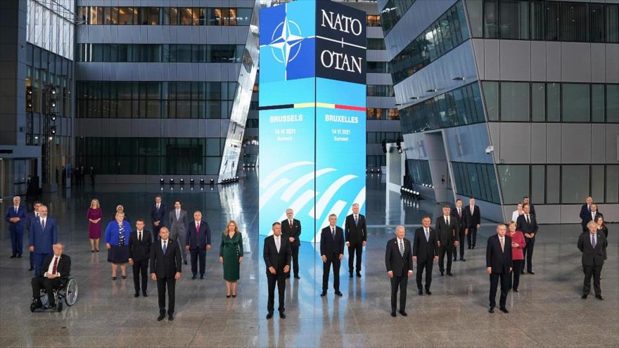 Líderes de países miembros de la OTAN en una cumbre en la sede de la Alianza en Bruselas, Bélgica, 14 de junio de 2021. (Foto: AP)
