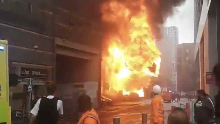 Vídoe: Fuerte incendio sacude una estación del metro en Londres 