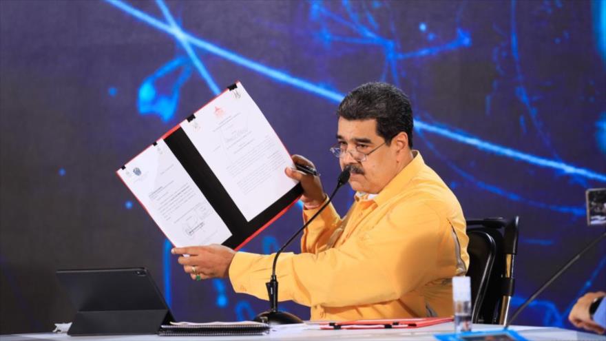 El presidente de Venezuela, Nicolás Maduro, habla durante un acto en Caracas, la capital, 2 de julio de 2021.