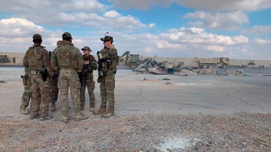 Soldados estadounidenses en base militar de Ain Al-Asad, en provincia de Al-Anbar, oeste de Irak.