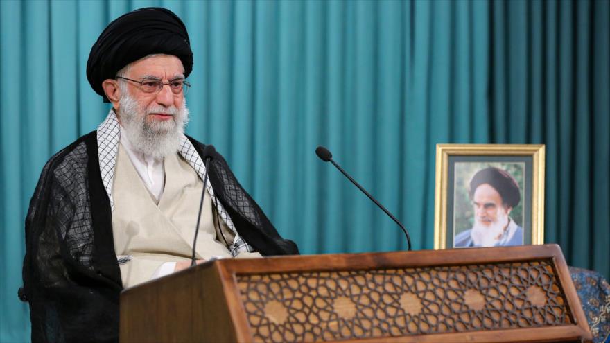 El Líder de la Revolución Islámica de Irán, el ayatolá Seyed Ali Jamenei, durante un discurso televisivo, 16 de junio de 2021. (Foto: Khamenei.ir)