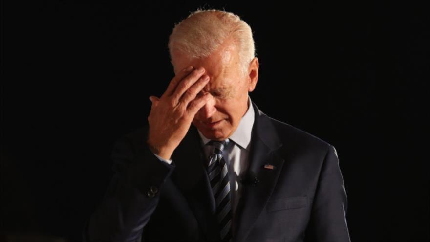 El presidente de EE.UU., Joe Biden, hace una pausa mientras habla durante un acto en el estado de Iowa, 15 de julio de 2019.
