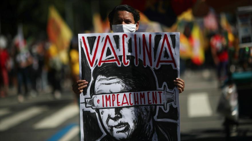 Vídeo: Brasileños en 500 ciudades exigen la dimisión de Bolsonaro
