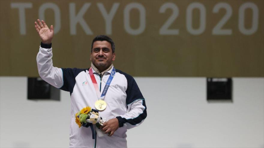 Yavad Foruqi consigue la medalla de oro en la competición de pistola de aire comprimido de los JJOO de Tokio 2020, 24 de julio de 2021. 