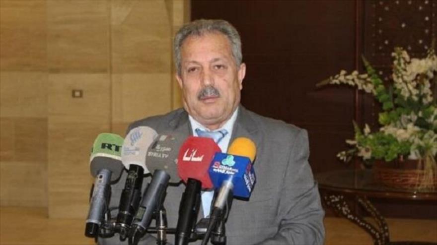 Husein Arnus, el primer ministro de Siria, durante una rueda de prensa.
