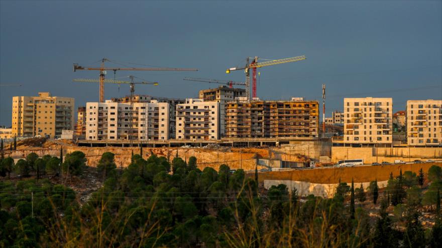 Israel busca cambiar demografía de Al-Quds con 9000 casas ilegales | HISPANTV