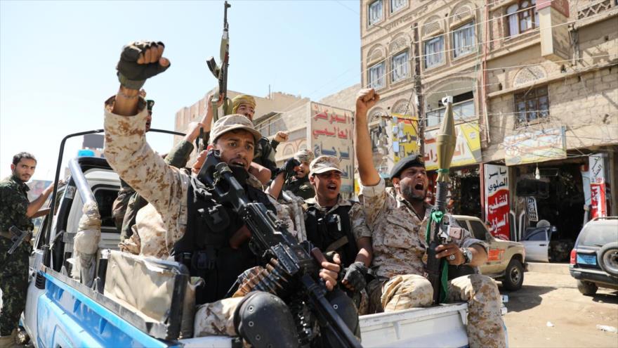 Ejército de Yemen sigue avances contra Daesh y Al-Qaeda en Al-Bayda | HISPANTV