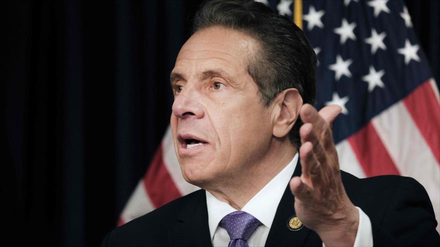 El gobernador de Nueva York, Andrew Cuomo, en una rueda de prensa en Manhattan, 5 de mayo de 2021. (Foto: AFP)