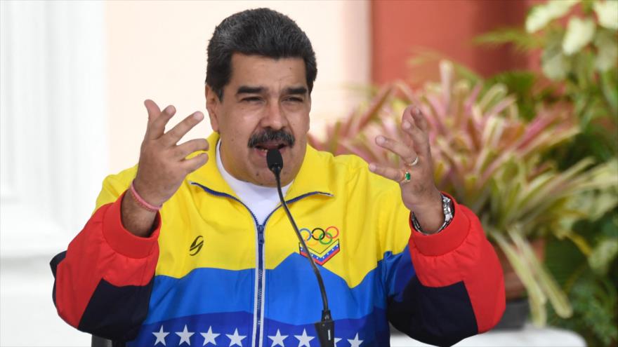 Presidente venezolano, Nicolás Maduro, habla en una reunión para conmemorar el Día Internacional de la Juventud, 12 de agosto de 2021. (Foto: AFP)