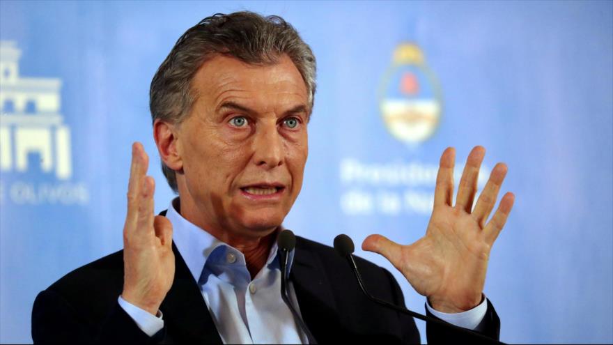 El entonces presidente de Argentina, Mauricio Macri, habla durante una conferencia de prensa en la residencia presidencial de Olivos en Buenos Aires, 18 de julio de 2018. (Foto: Reuters)

