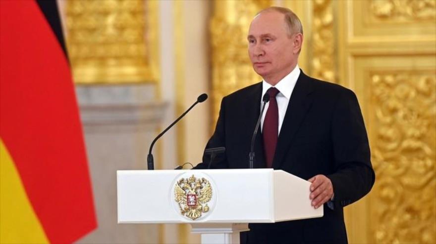 Putin: Hay que dejar de construir “democracias” en otros países | HISPANTV