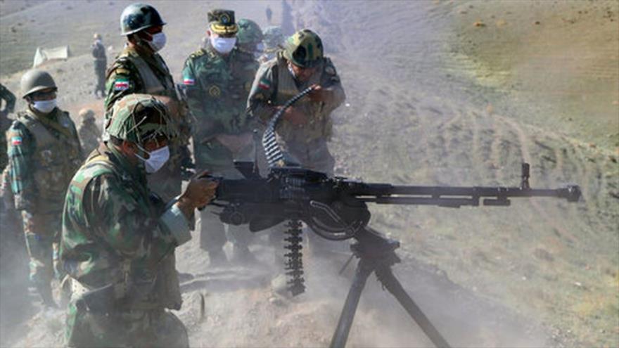 Efectivos de la Fuerza Terrestre del Ejército iraní participando en un ejercicio militar en el noroeste del país, octubre de 2020. (Foto: Mehr News)