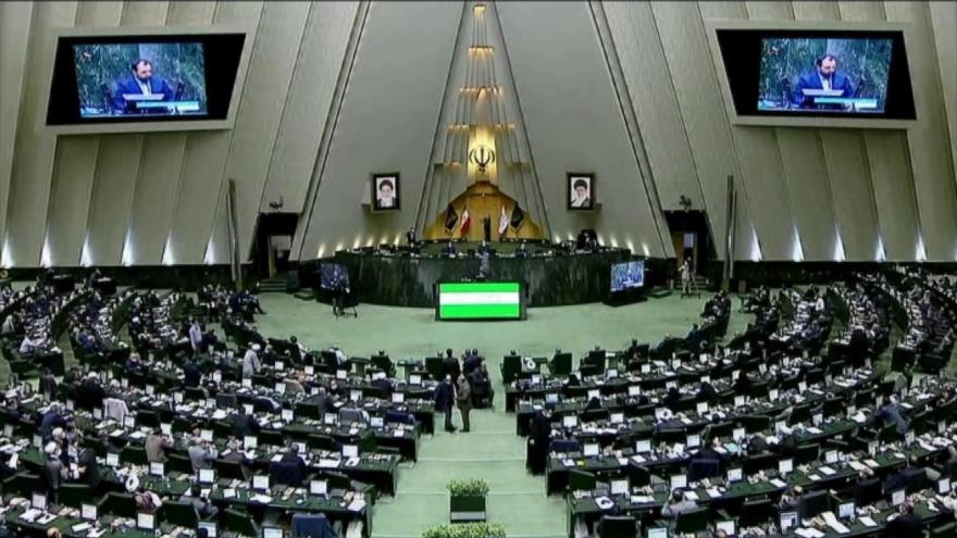 Parlamento iraní evalúa a los ministros propuestos por presidente 