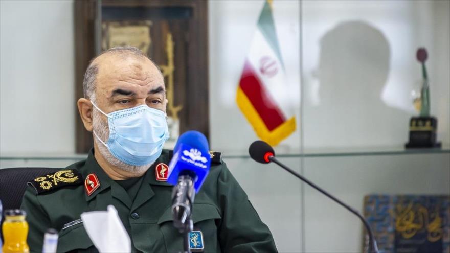 El comandante en jefe del Cuerpo de Guardianes de Irán, Hosein Salami, durante una reunión en Teherán, 17 de agosto de 2021. (Foto:FARS)