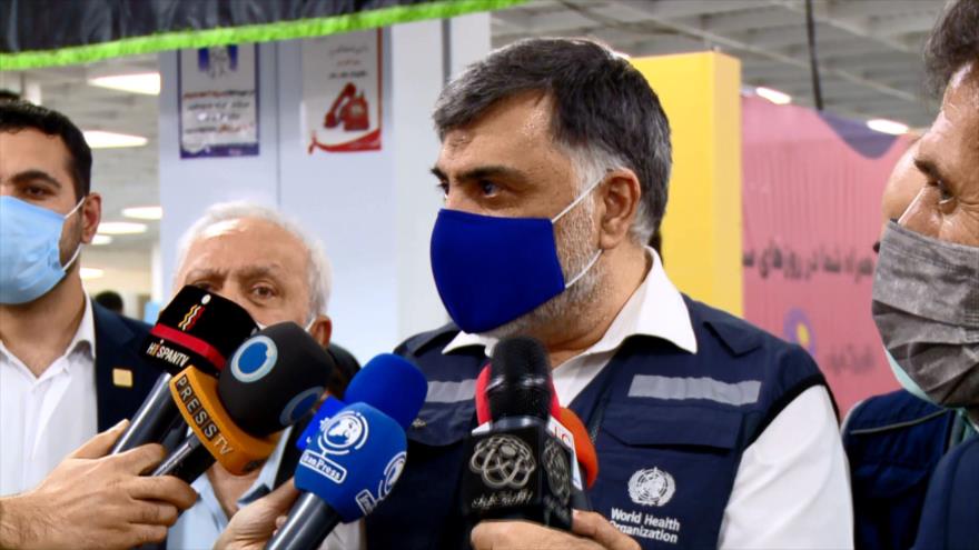 Representante de OMS visita el mayor centro de vacunación de Teherán