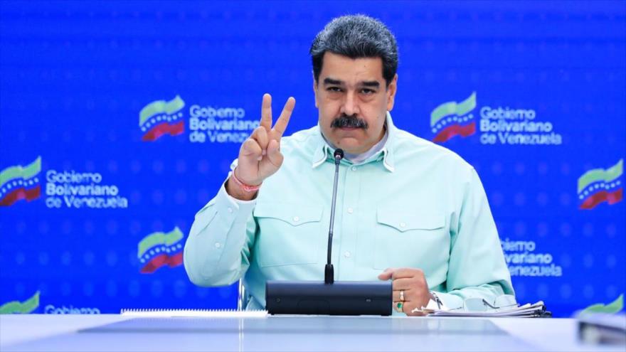 Maduro: Llevamos exigencias económicas a mesa de diálogos en México