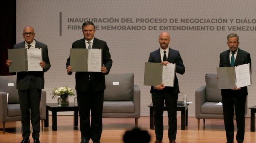 Negociaciones entre el gobierno de Nicolás Maduro y la oposición en México, 13 de agosto de 2021.
