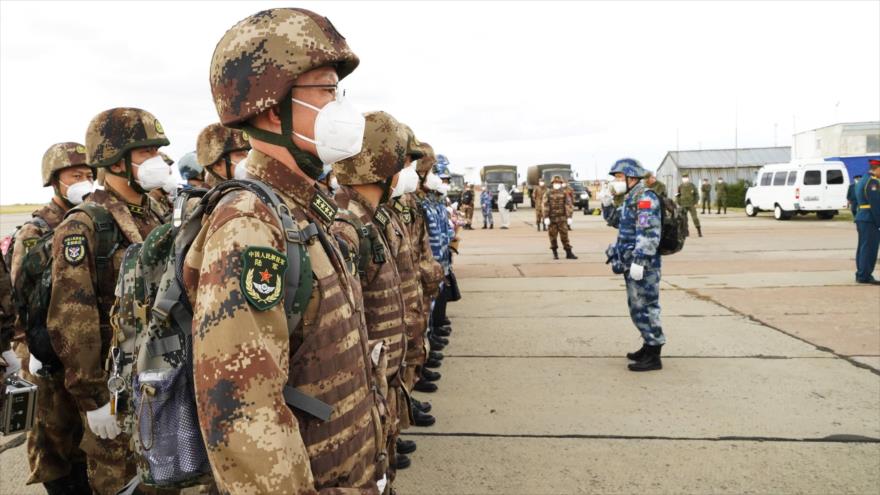 Tropas chinas llegan a Orenburg, Rusia, para participar en el ejercicio militar Misión de paz 2021, 10 de septiembre de 2021. (Foto: Xinhua)