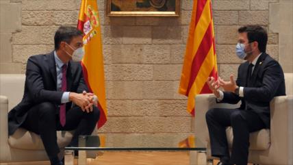 Sánchez y Aragonés admiten que sus posiciones son “muy distintas”