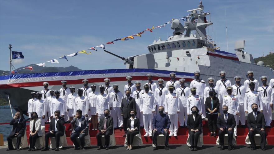 La ceremonia de puesta en servicios de una corbeta en la base naval de Suao, noreste de Taiwán, 9 de septiembre de 2021. (Foto: AP)
