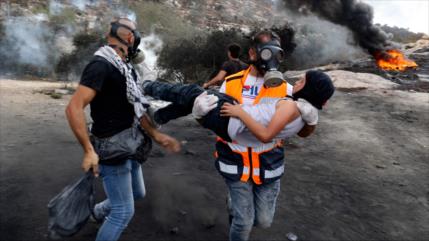 Represión israelí deja decenas de palestinos heridos en Cisjordania